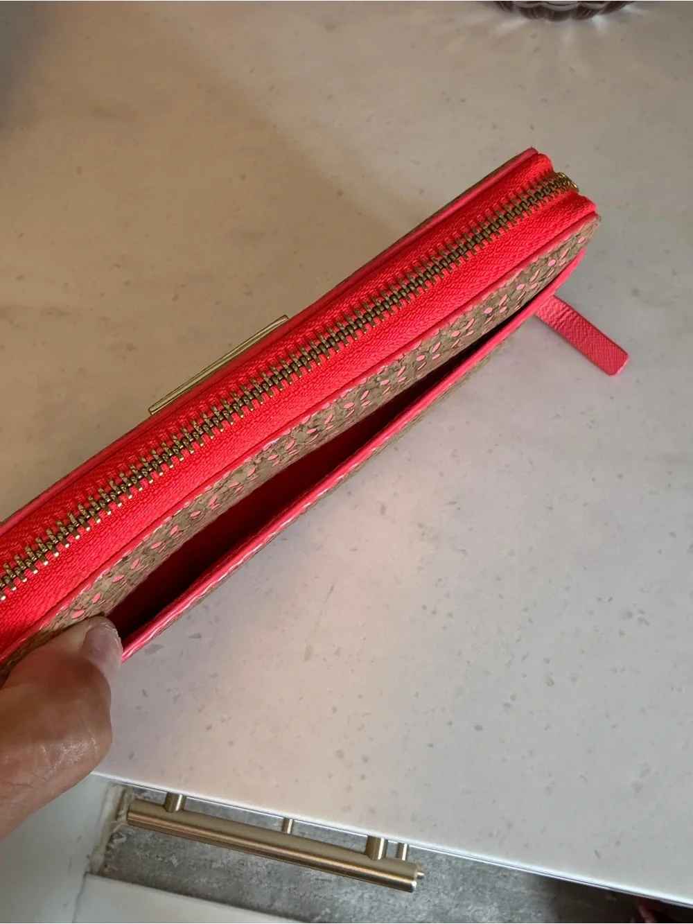 kate spade EUC Brown double face zipper Wallet with Coral Underlay and Trim